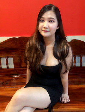 Poppy is a young Thai masseuse that excels in giving erotic massage with full service or happy ending